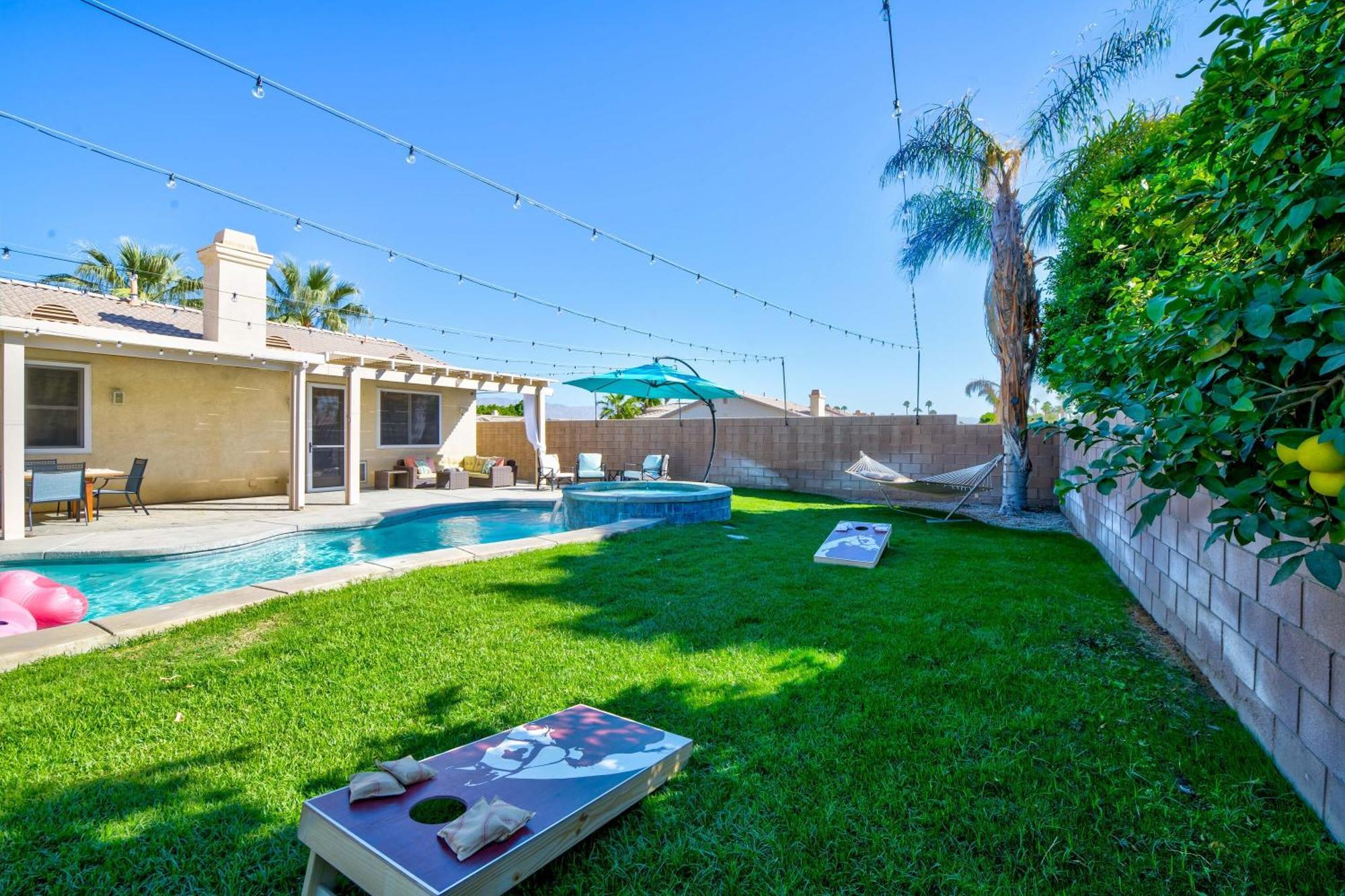 Casa Desert Muse With Heated Pool Spa Firepit Mini Golf And Games Indio Eksteriør bilde